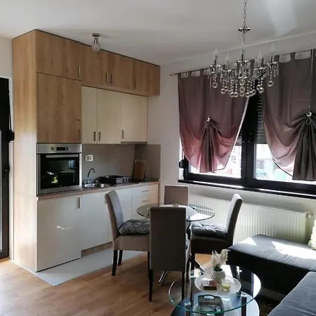 Enastefan * زلاتيبور